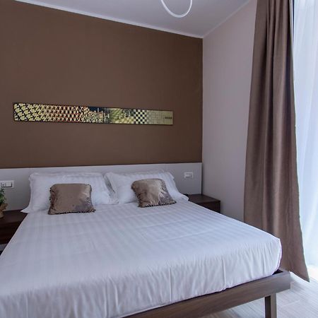 Mama Guest House Τσιαμπίνο Εξωτερικό φωτογραφία